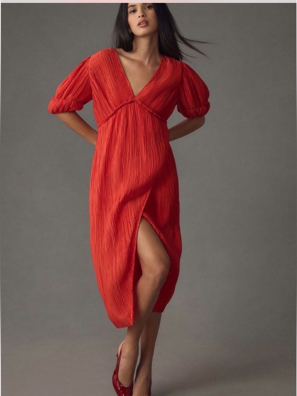 ANTHROPOLOGY V-NECK PLEATED SLIM MIDI DRESS IN RED EUC